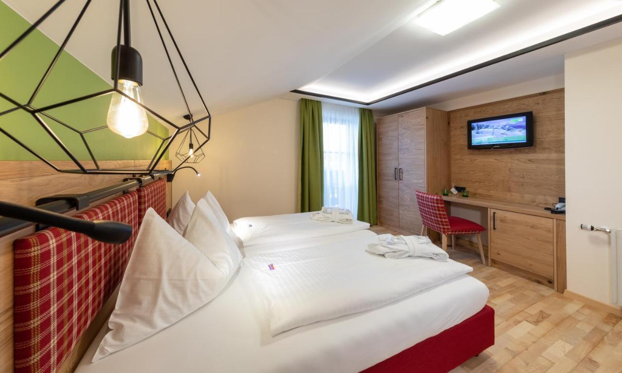 Hotel Schroeckerhof 4*